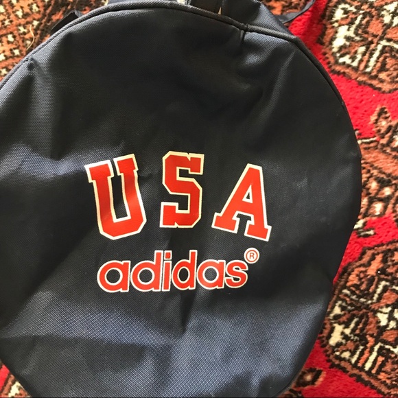 SOLD Vintage Adidas USA Duffel Bag - Picture 4 of 8